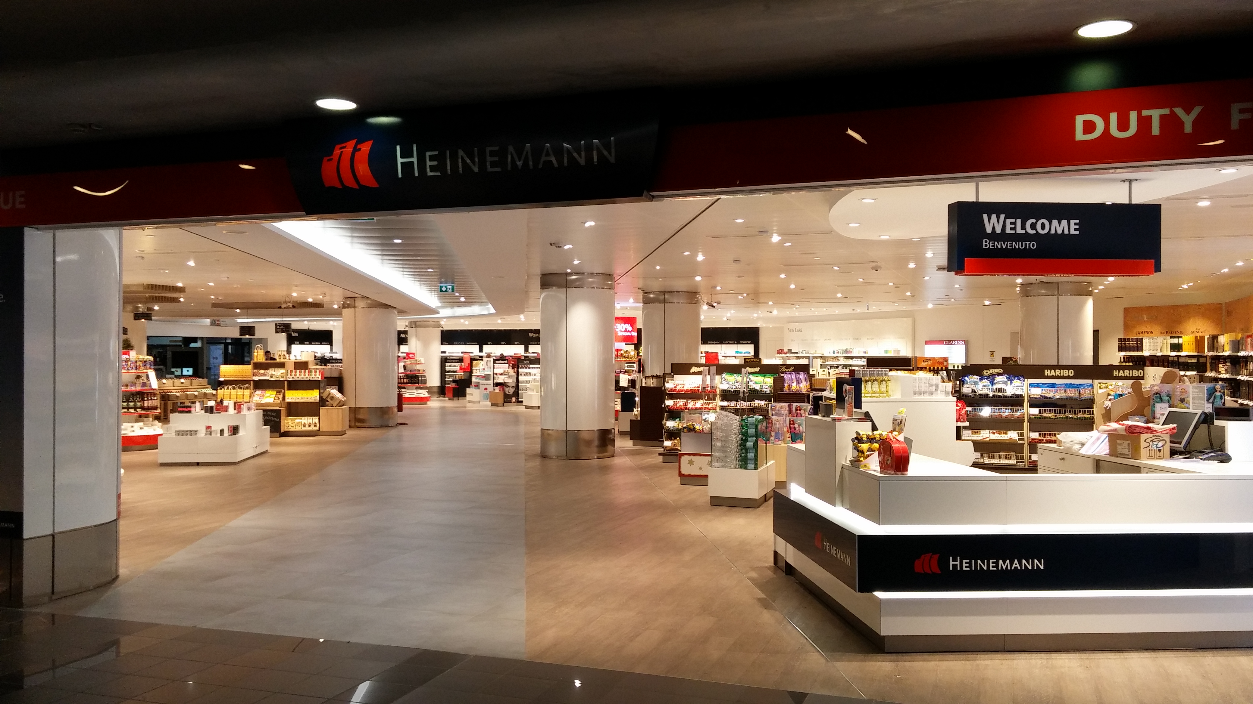 Heinemann Duty Free Aereoporto Torino Caselle